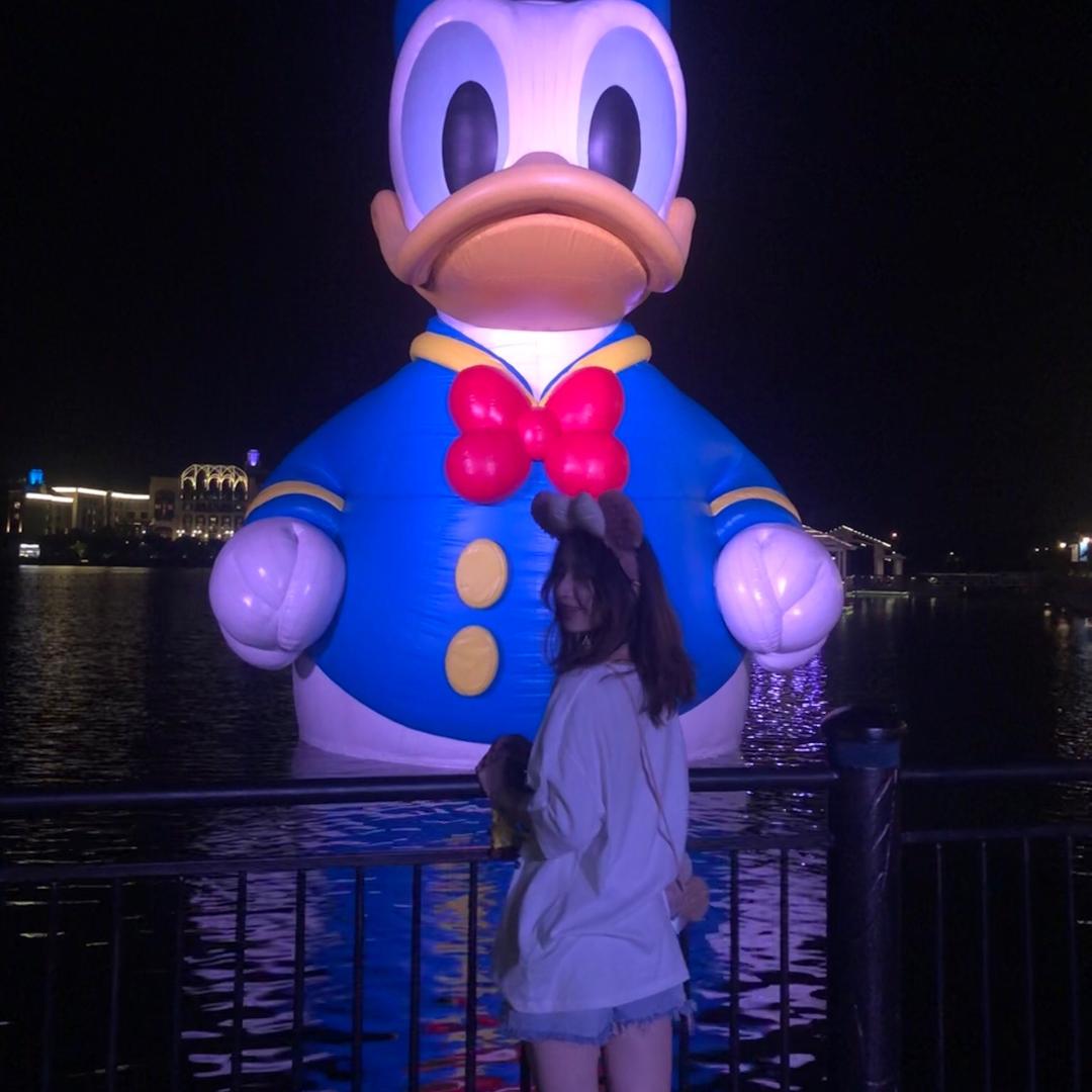 是一只小野猫啊🐱