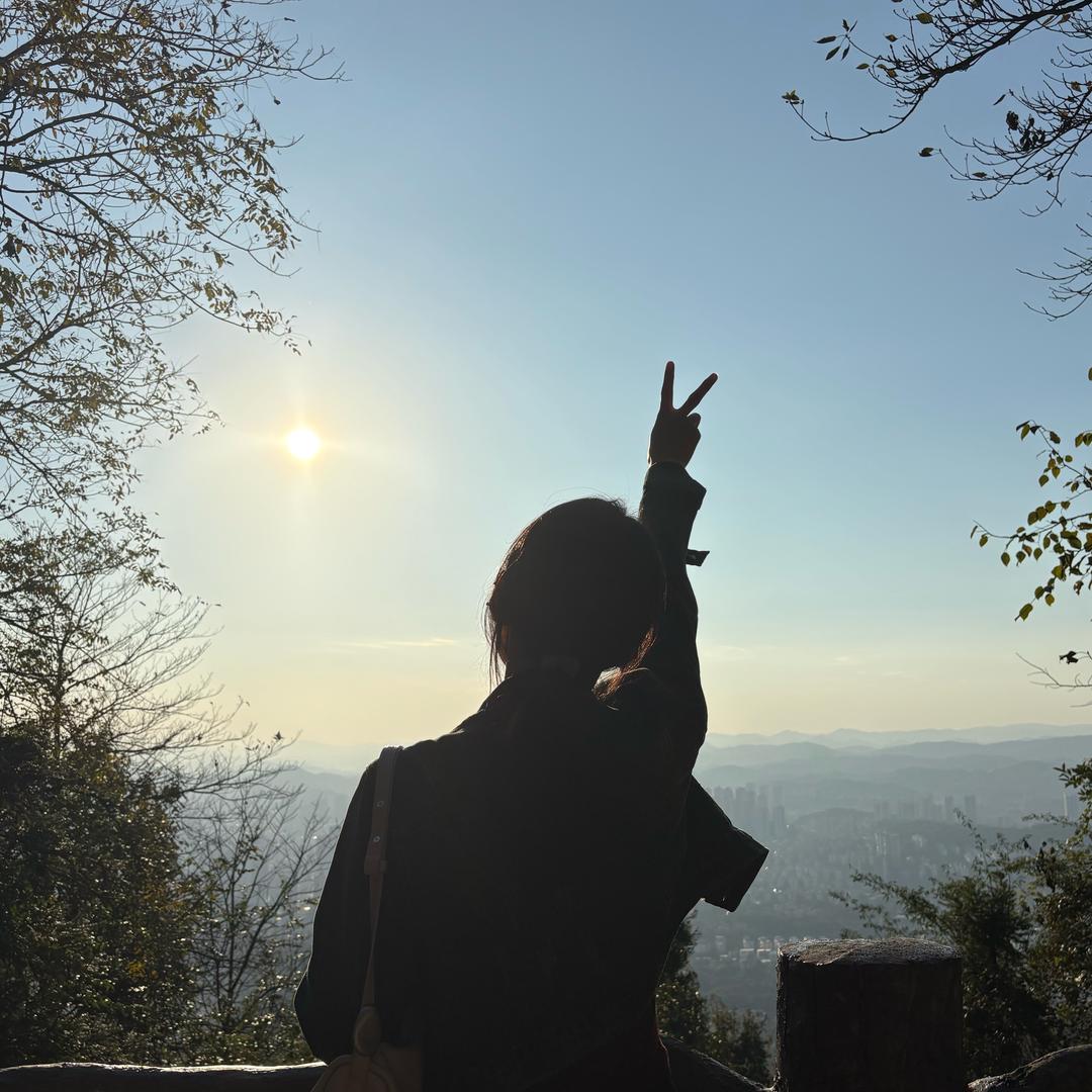 思思