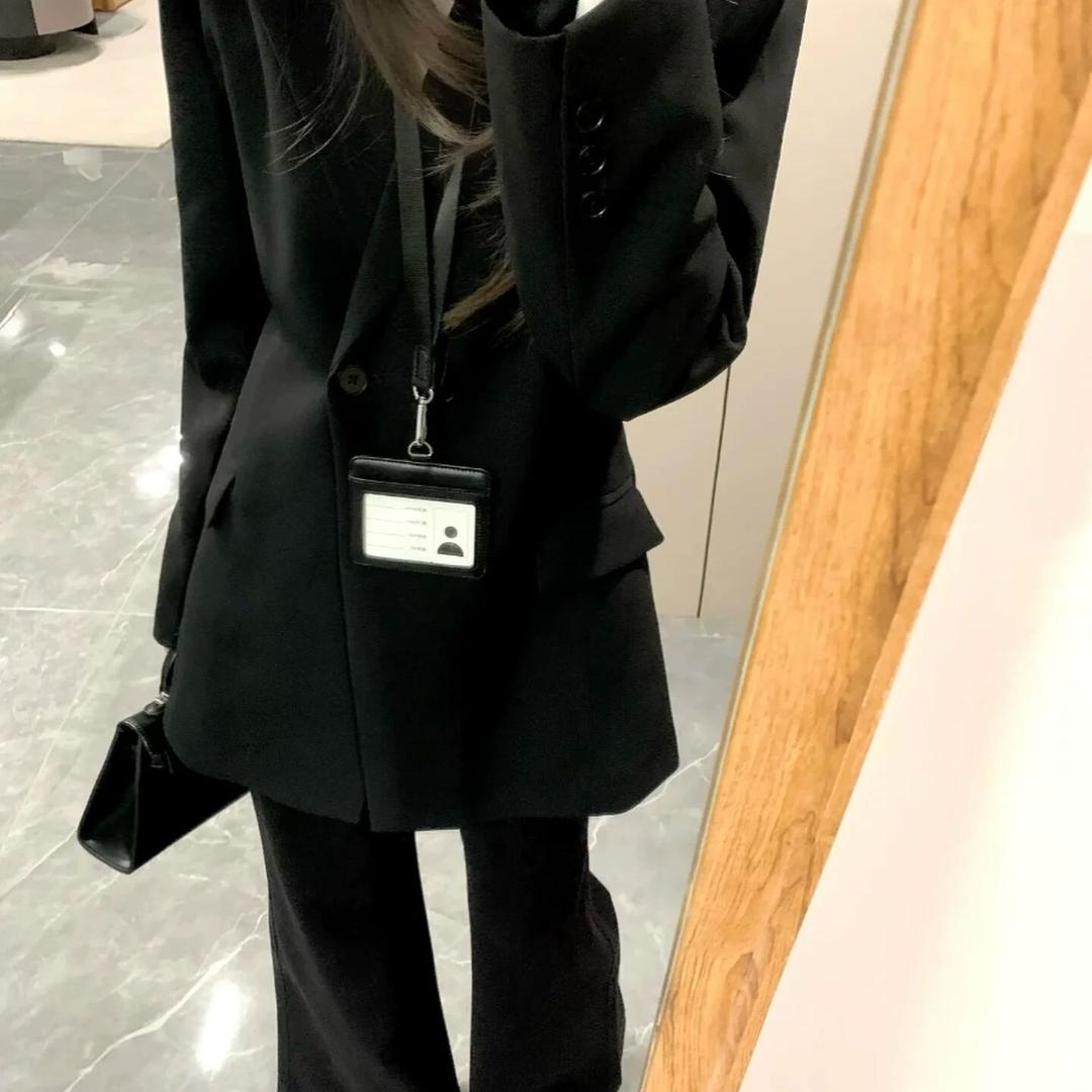 阿瞳。