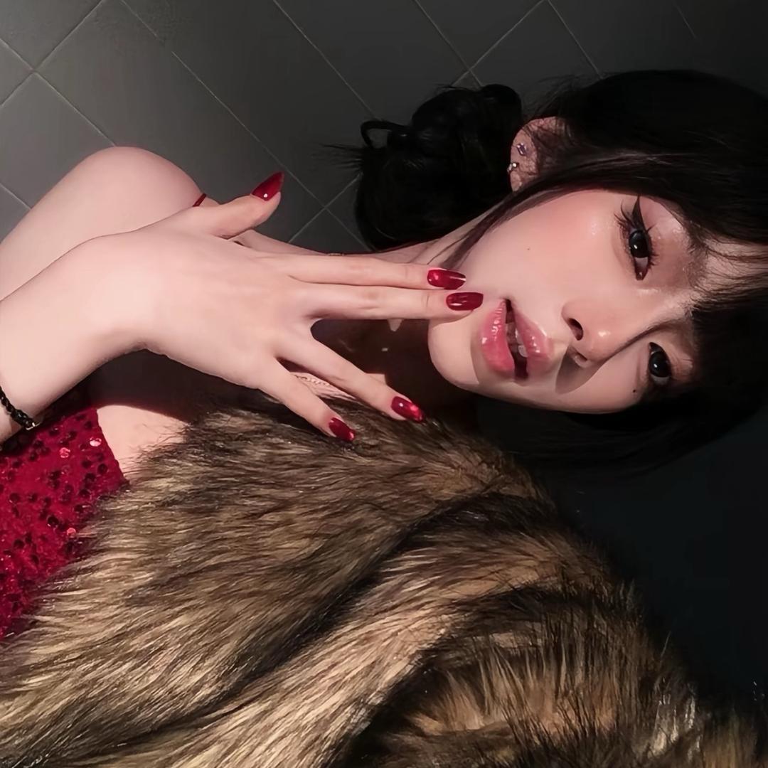 21岁冷艳小妈
