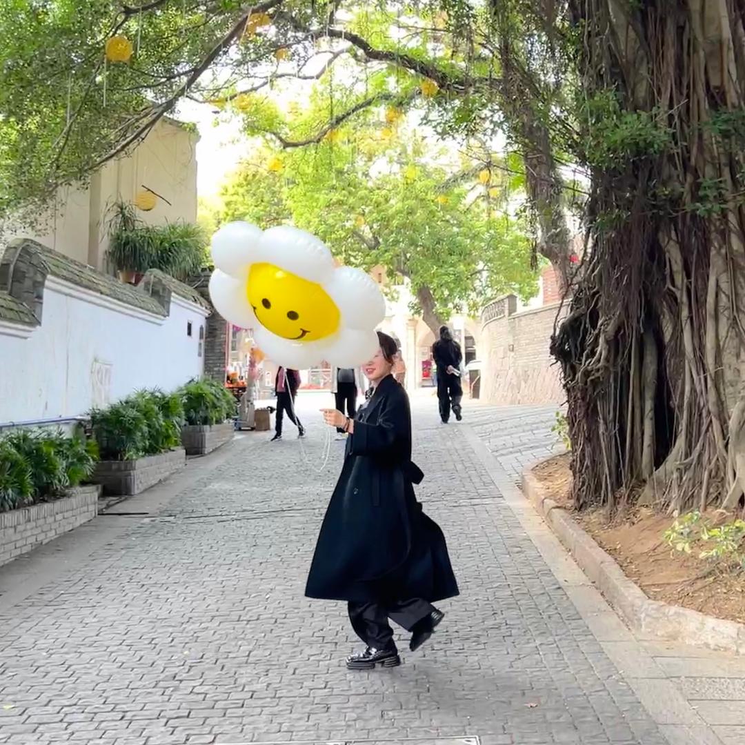 别说话、