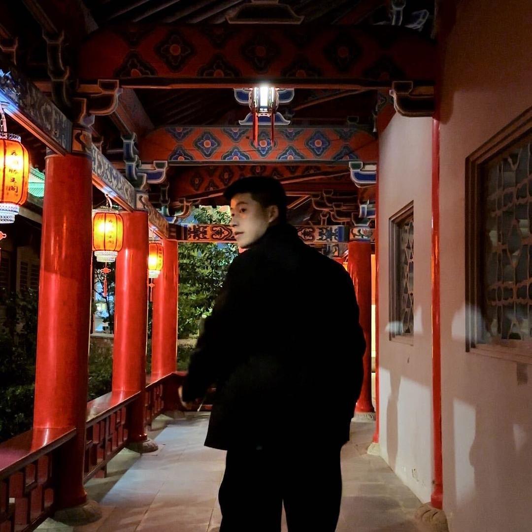 明秋