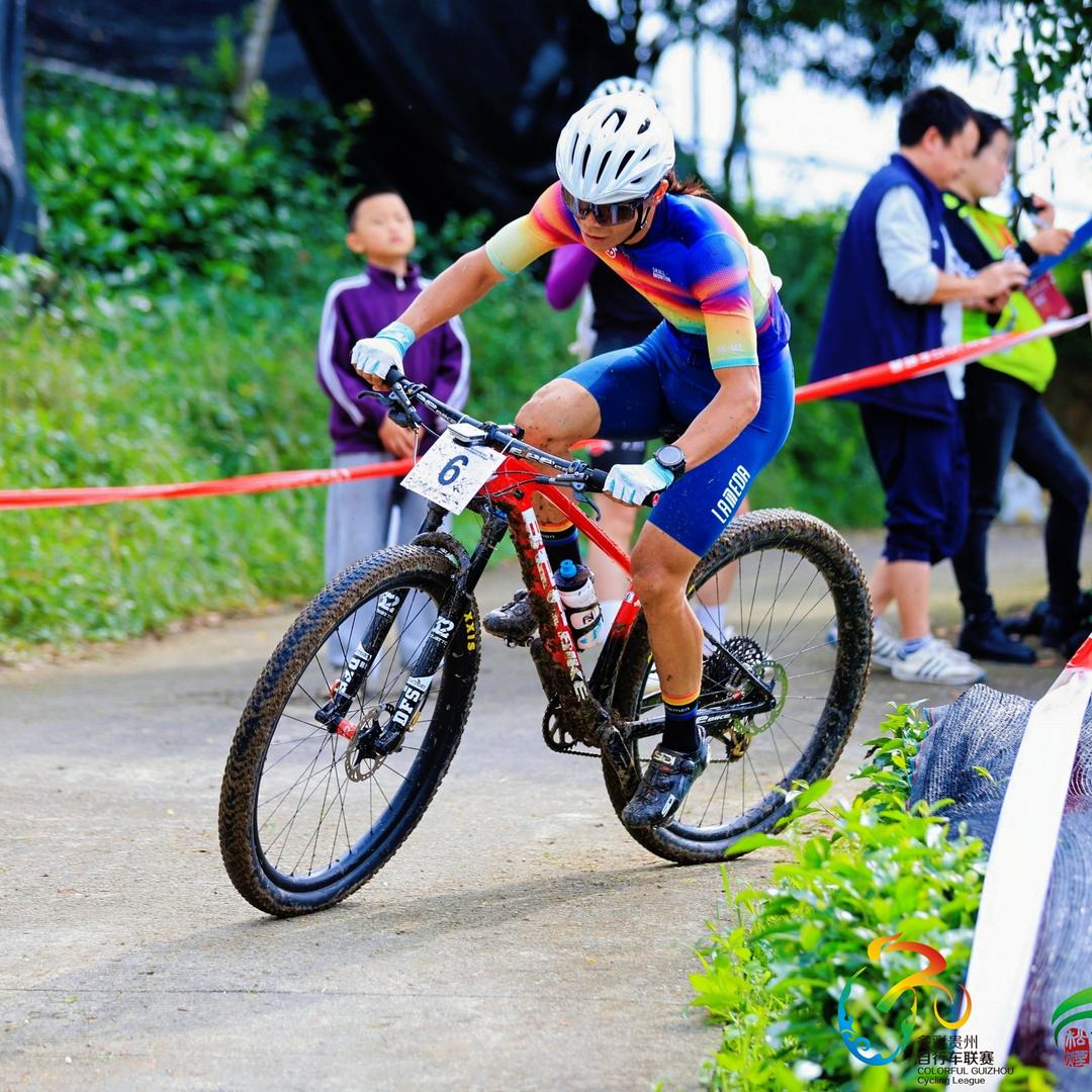 林跳跳Beebike