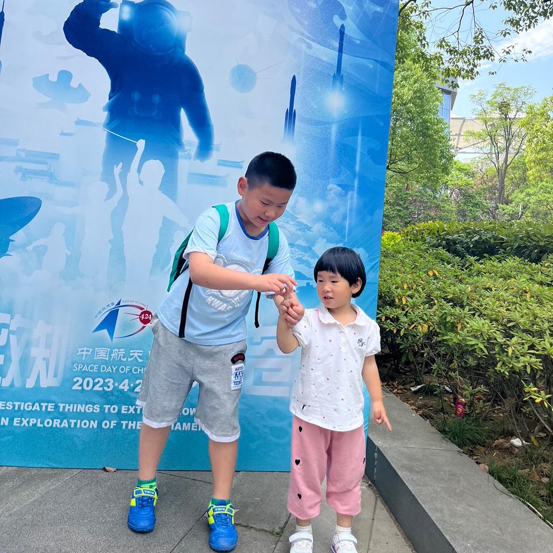 小燕  嗨玩旅游