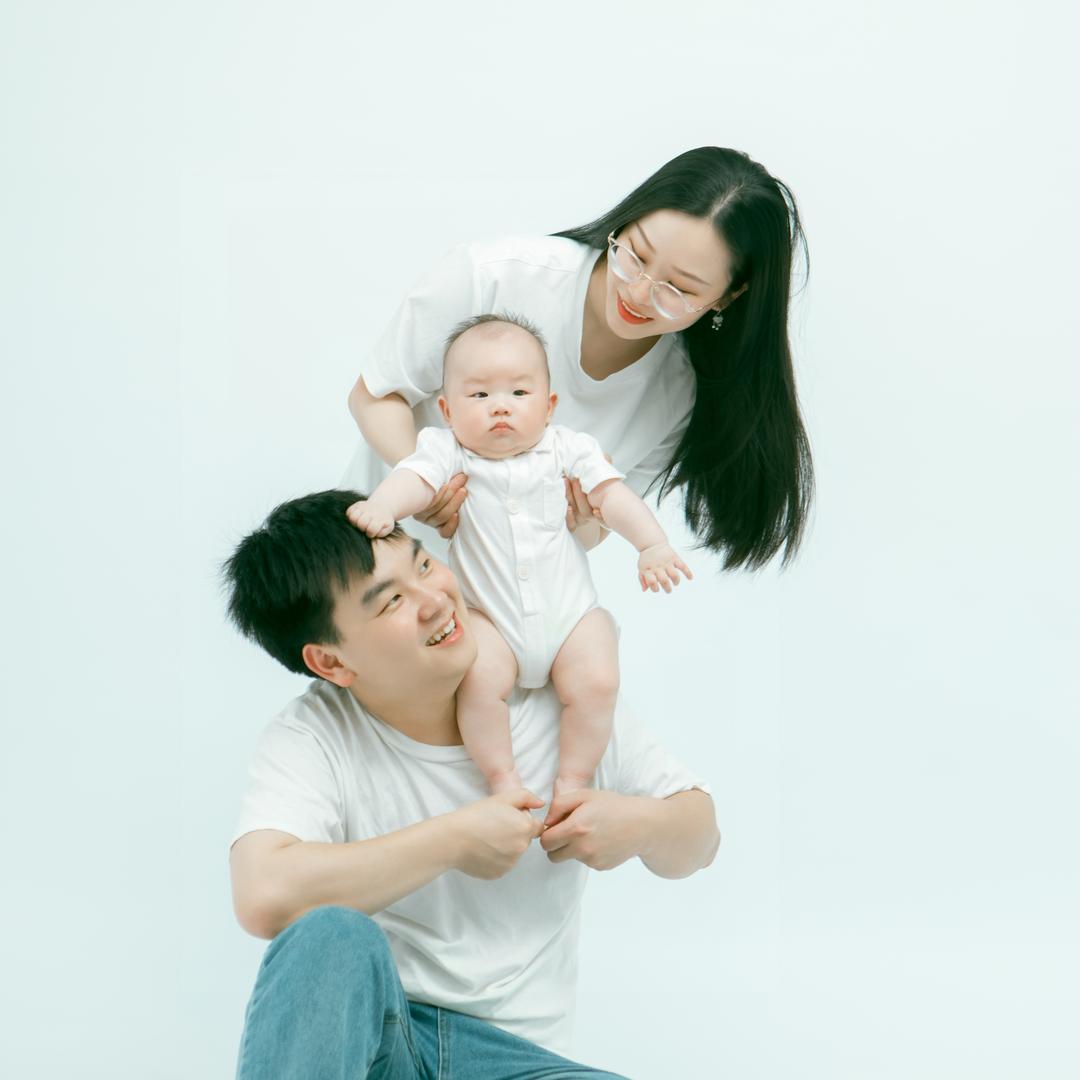 小饱妈大莉