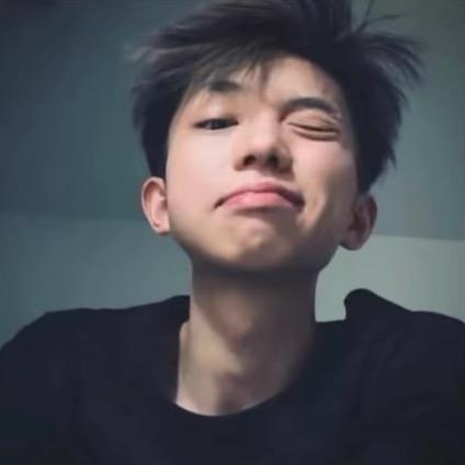 只会打直球