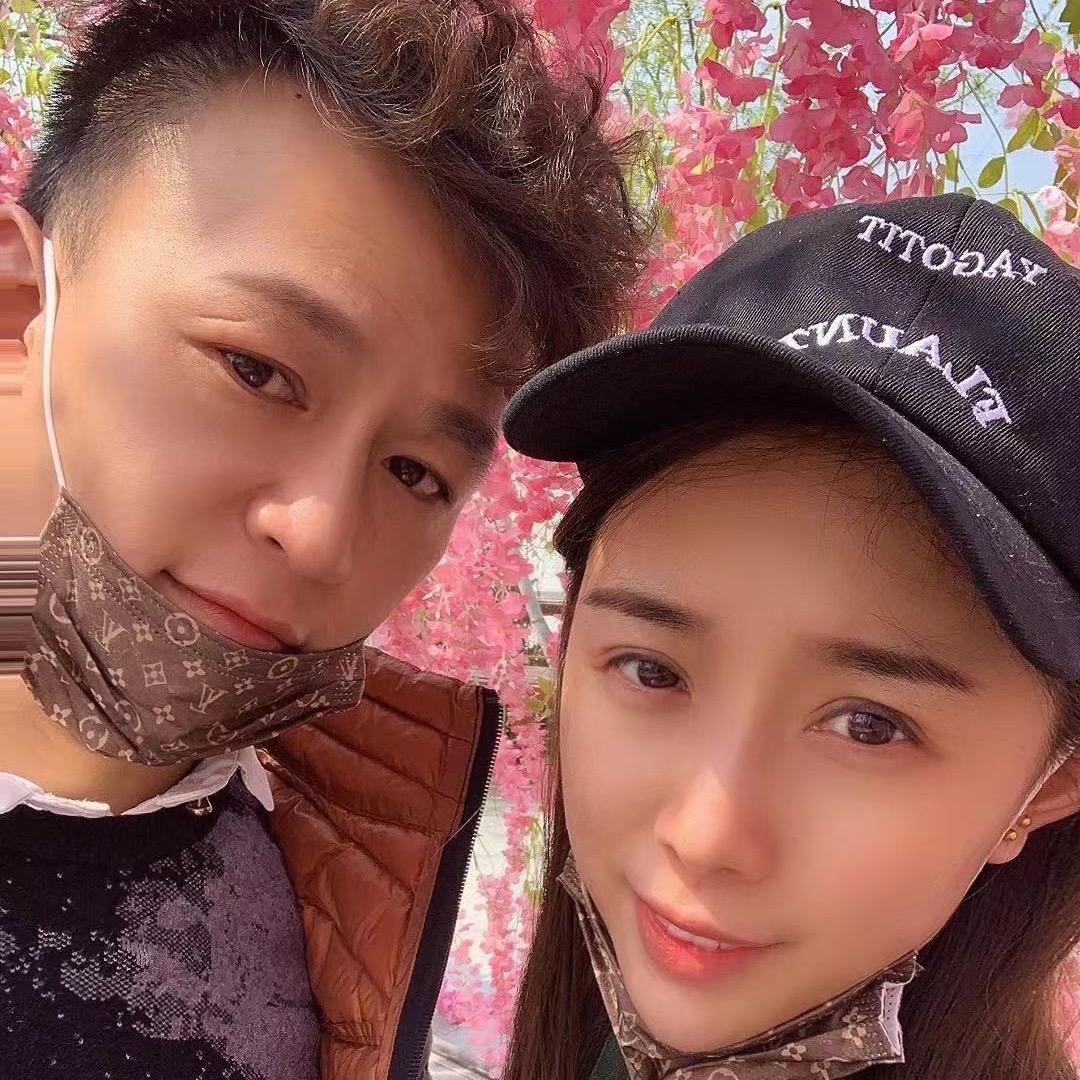 哲儿夫妇