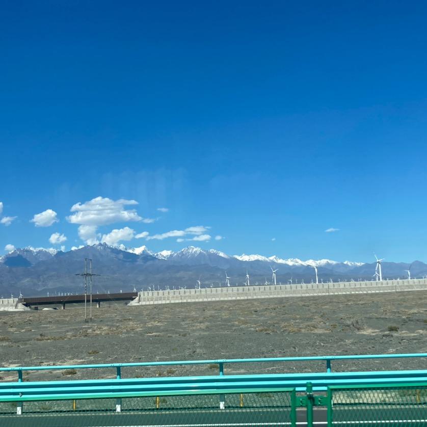 卖女孩的小火柴