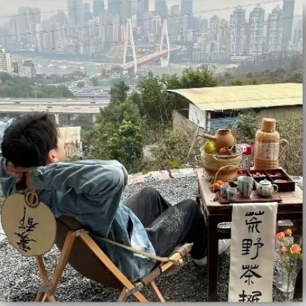 喝酸奶从不舔盖