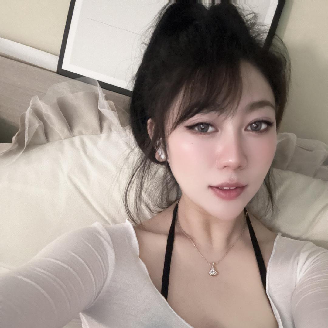 爱吃火锅的闹闹🌺🌺㇬