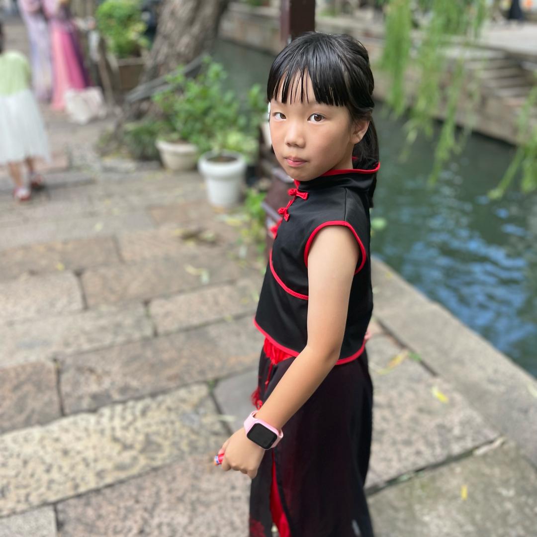 网红小刺豚（土星家）