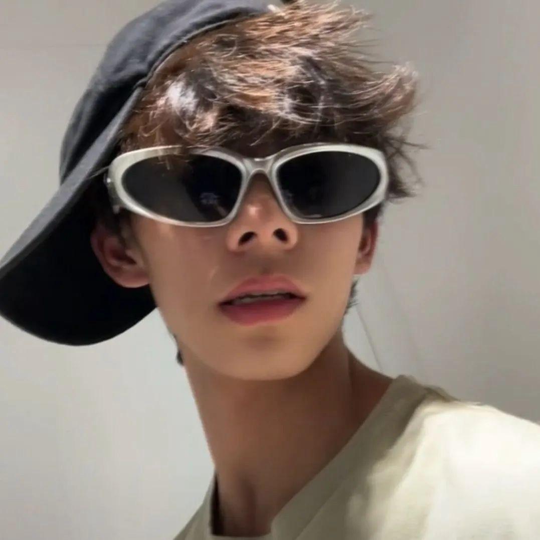 小嘉想搭讪