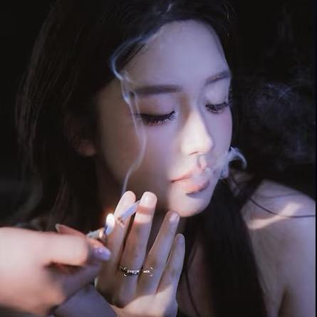 泡芙小姐