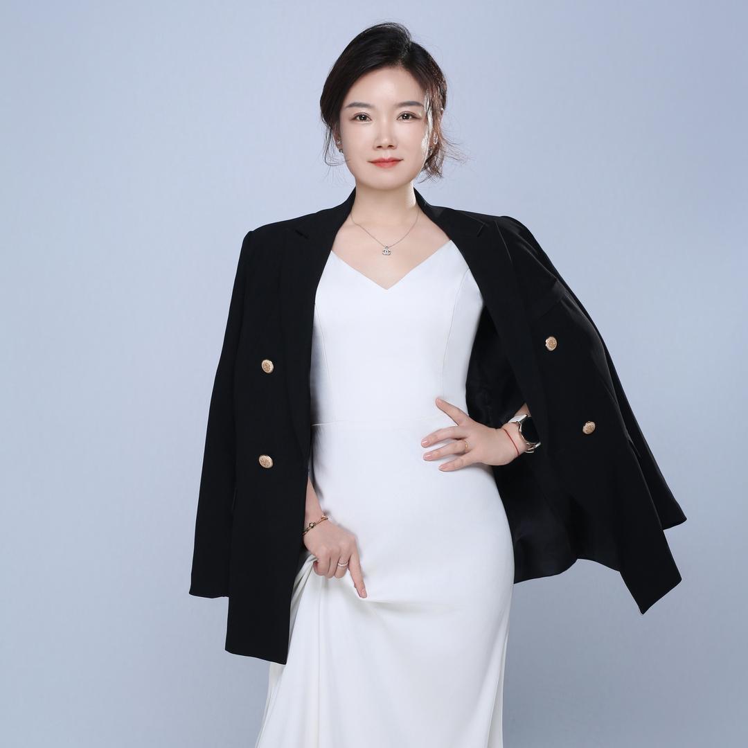 大汉蓝妍 😇Happy小燕子✨