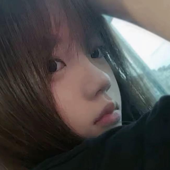 高冷女
