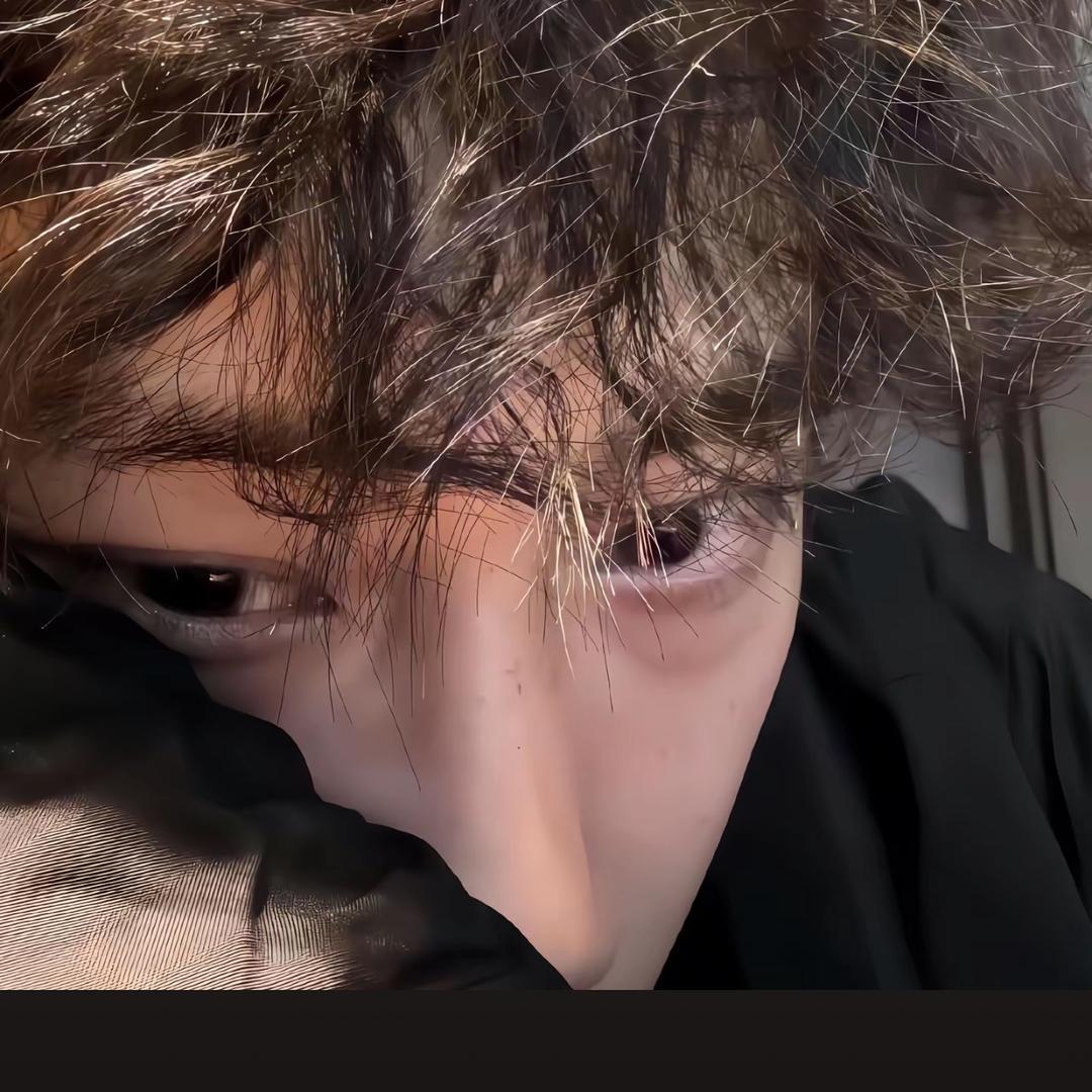 ～