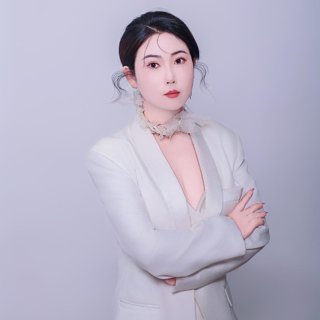 潮斑科技李艳老师