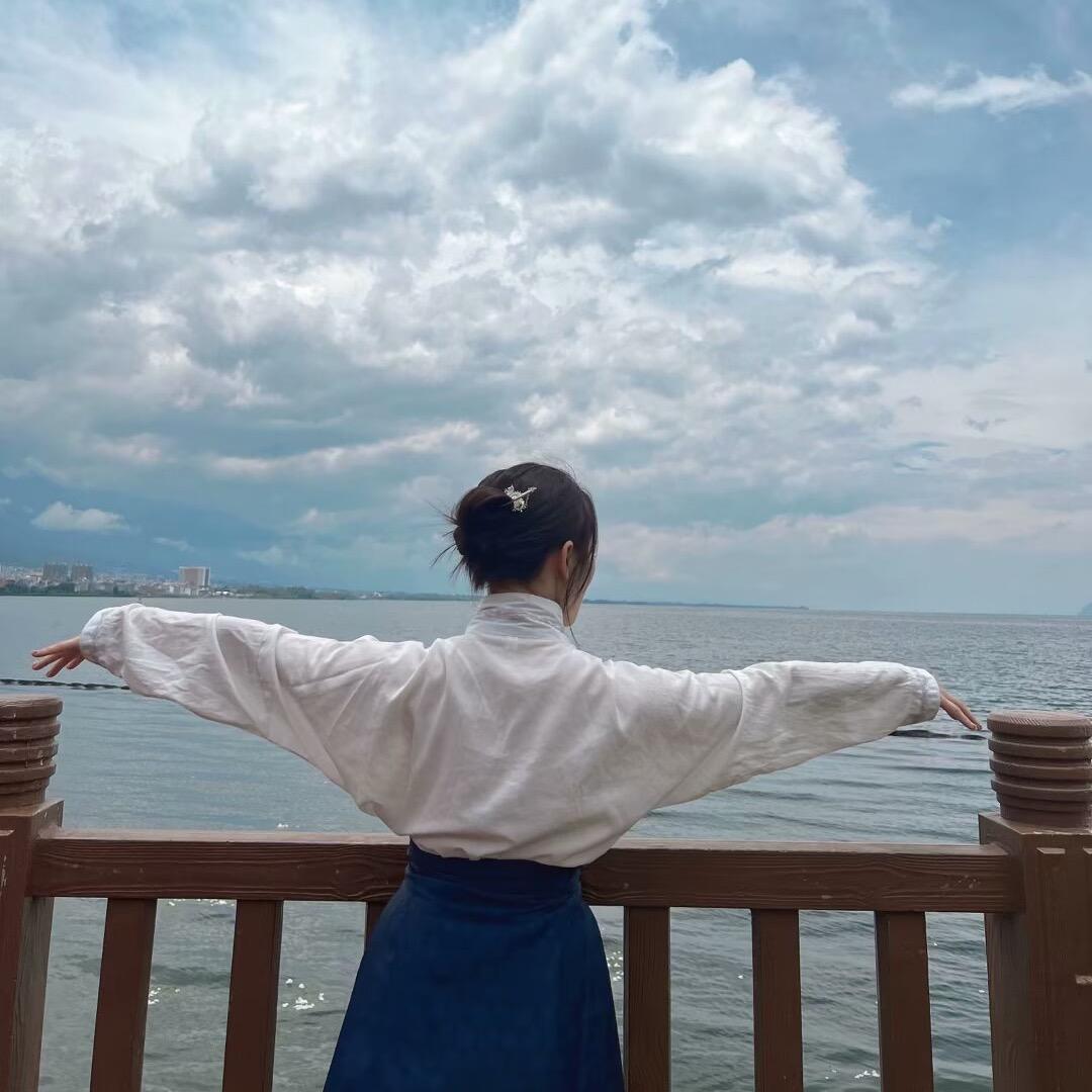 超级无敌美少女战士闪闪亮亮登场～