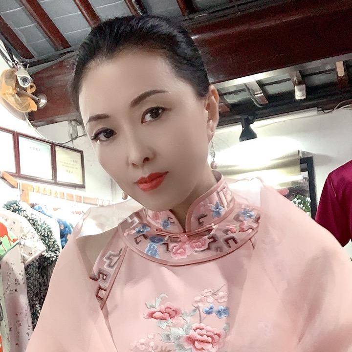 江南锦玉服饰定制馆