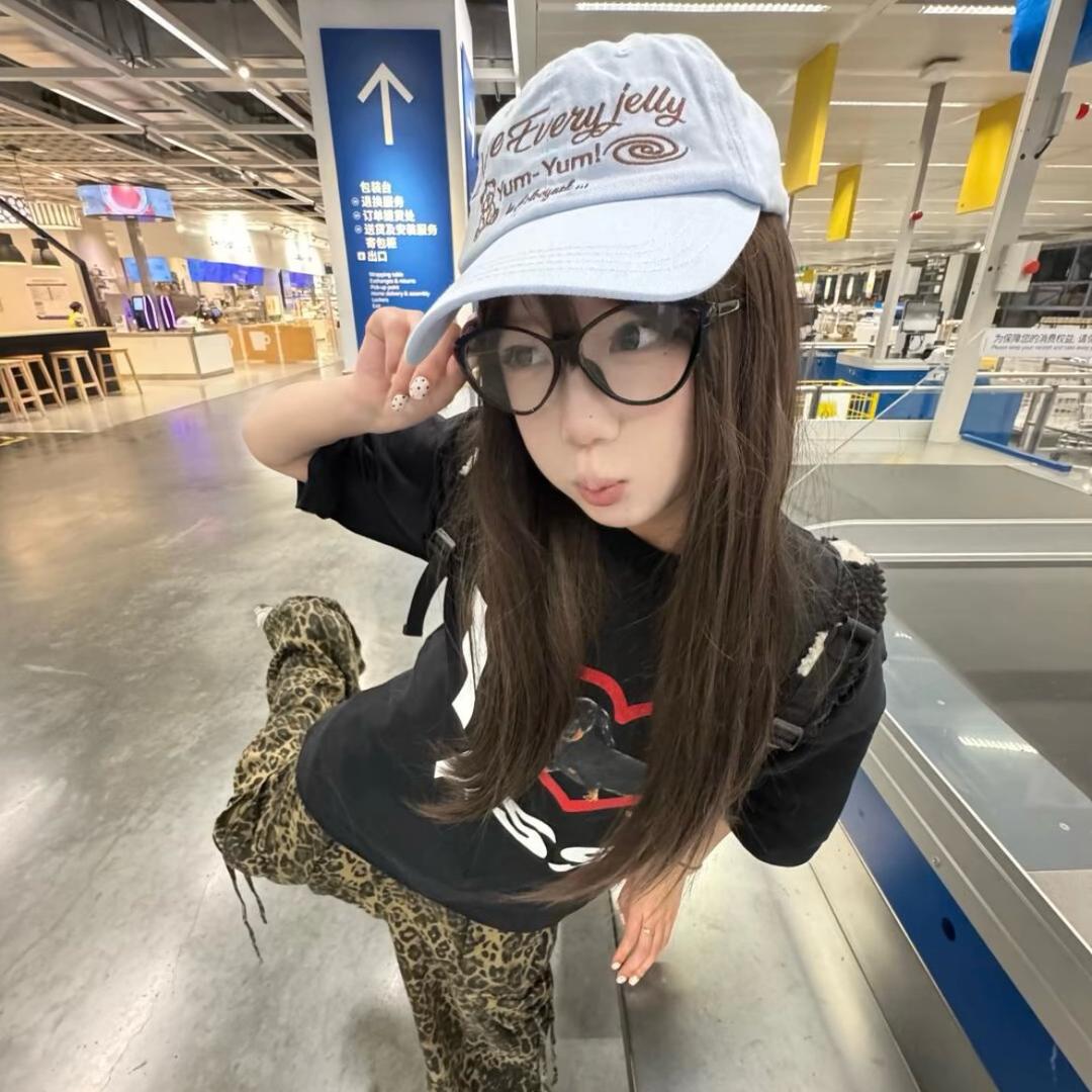 小猫.
