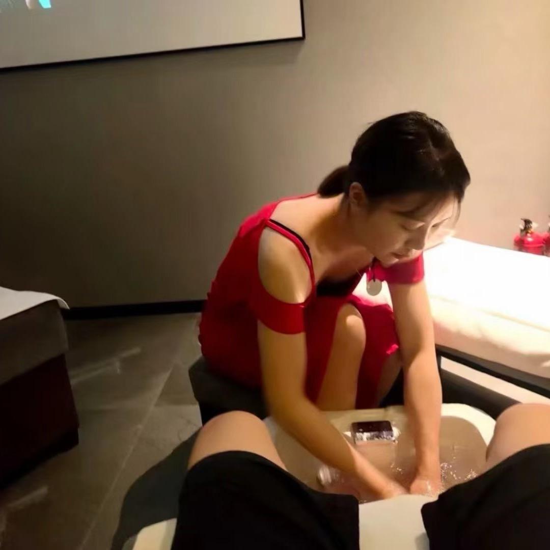你的痛苦我都心疼