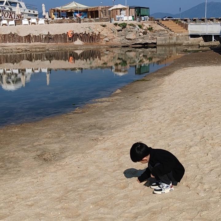 官小铭