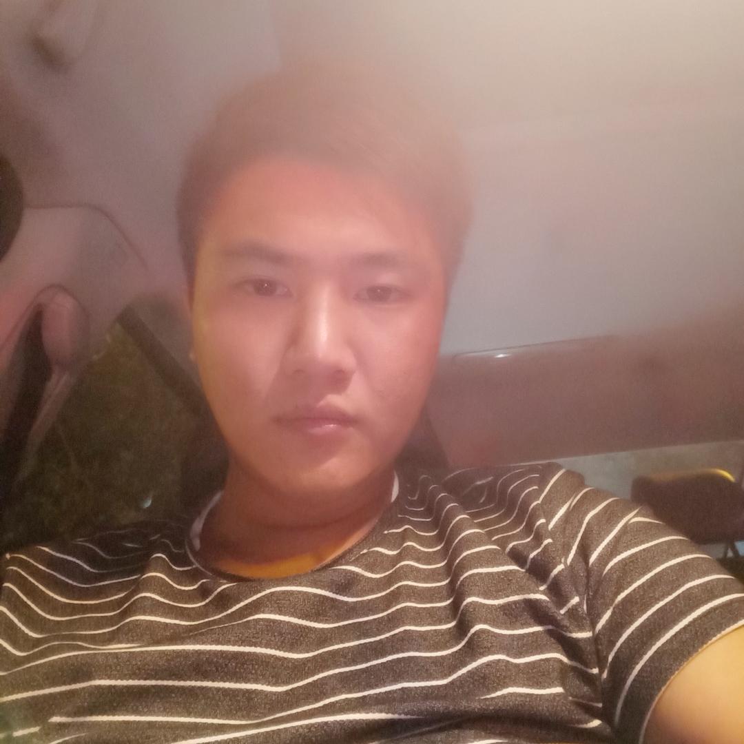 谁伴我闯荡。。
