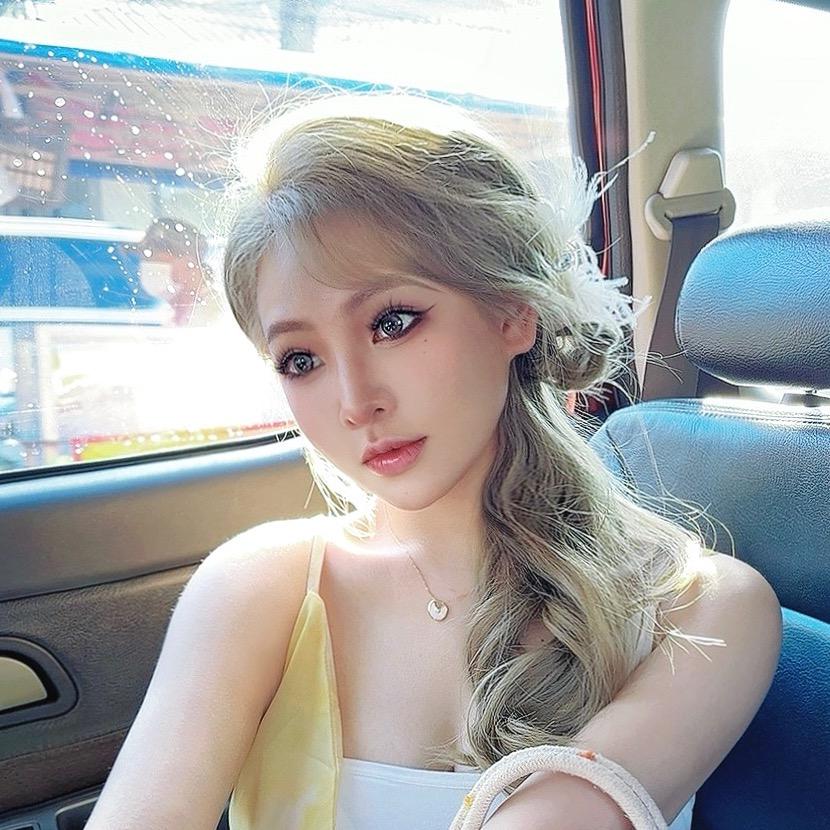 蓝蓝里子