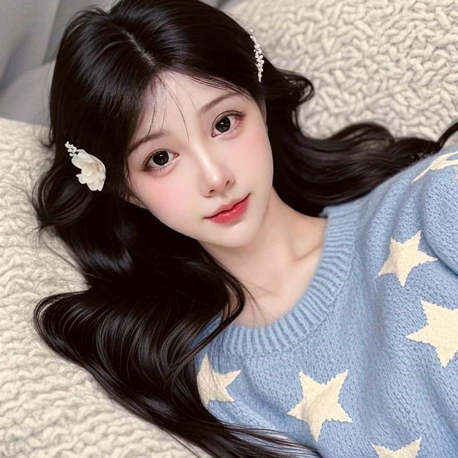 小团团吃肉肉