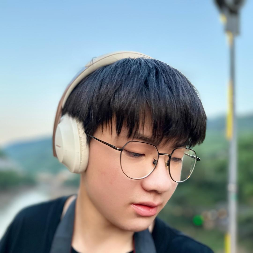 铁扇小满和大学生们