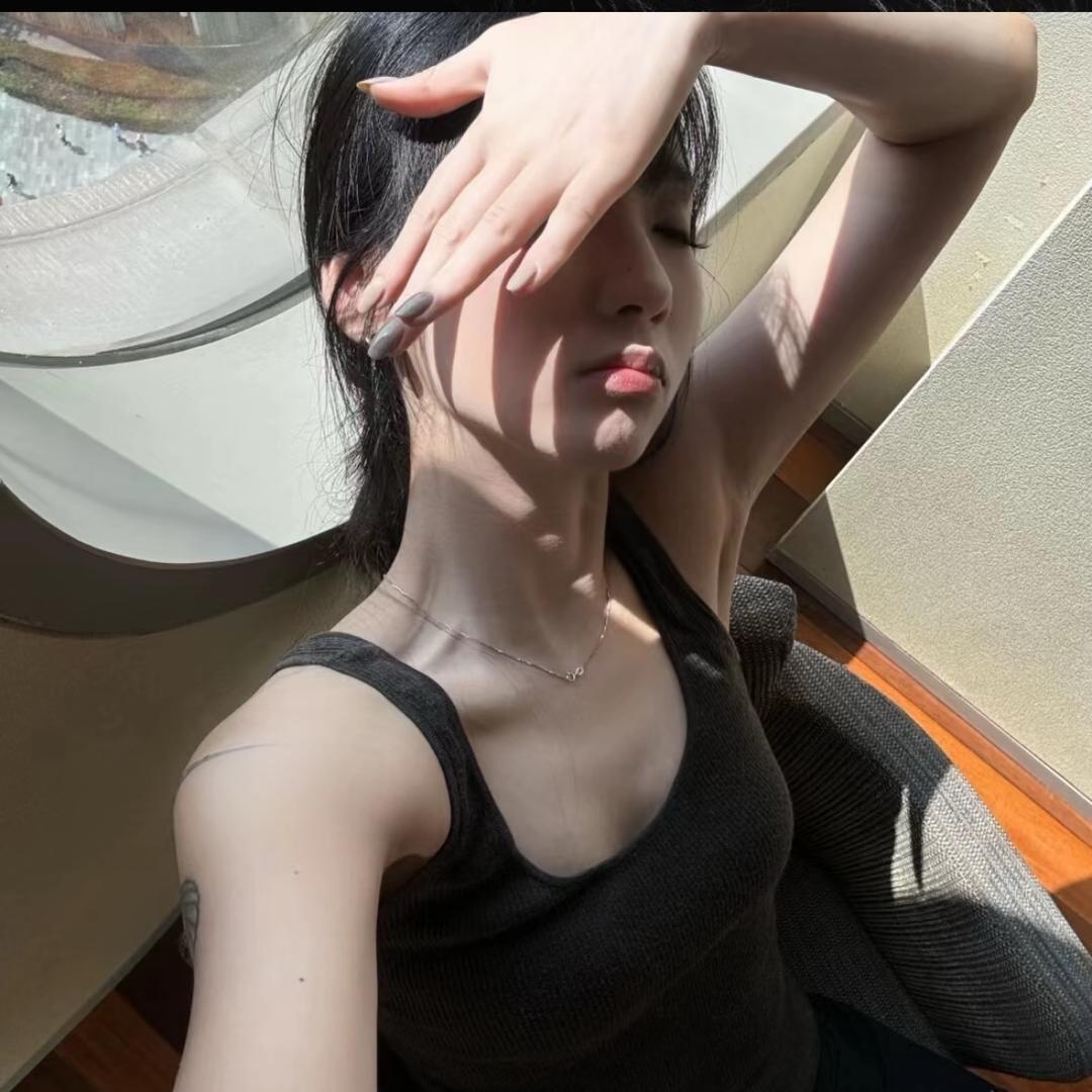 小困包^
