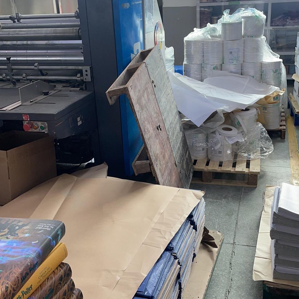 寂目的烟，孤独的九