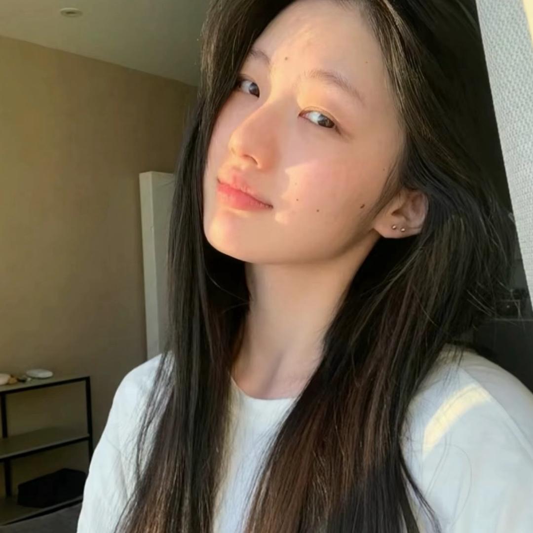 偷吃汉堡被狗追