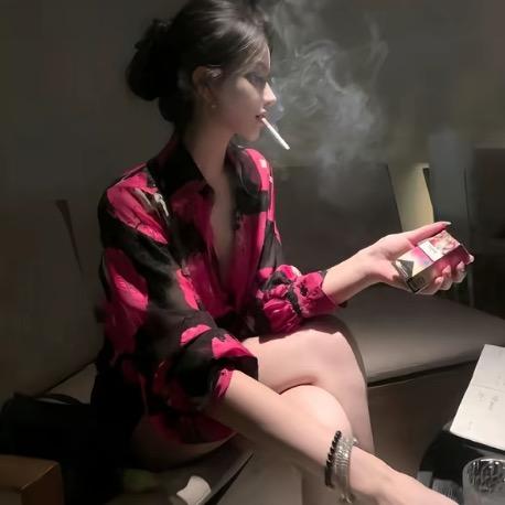 小鱼🐟.