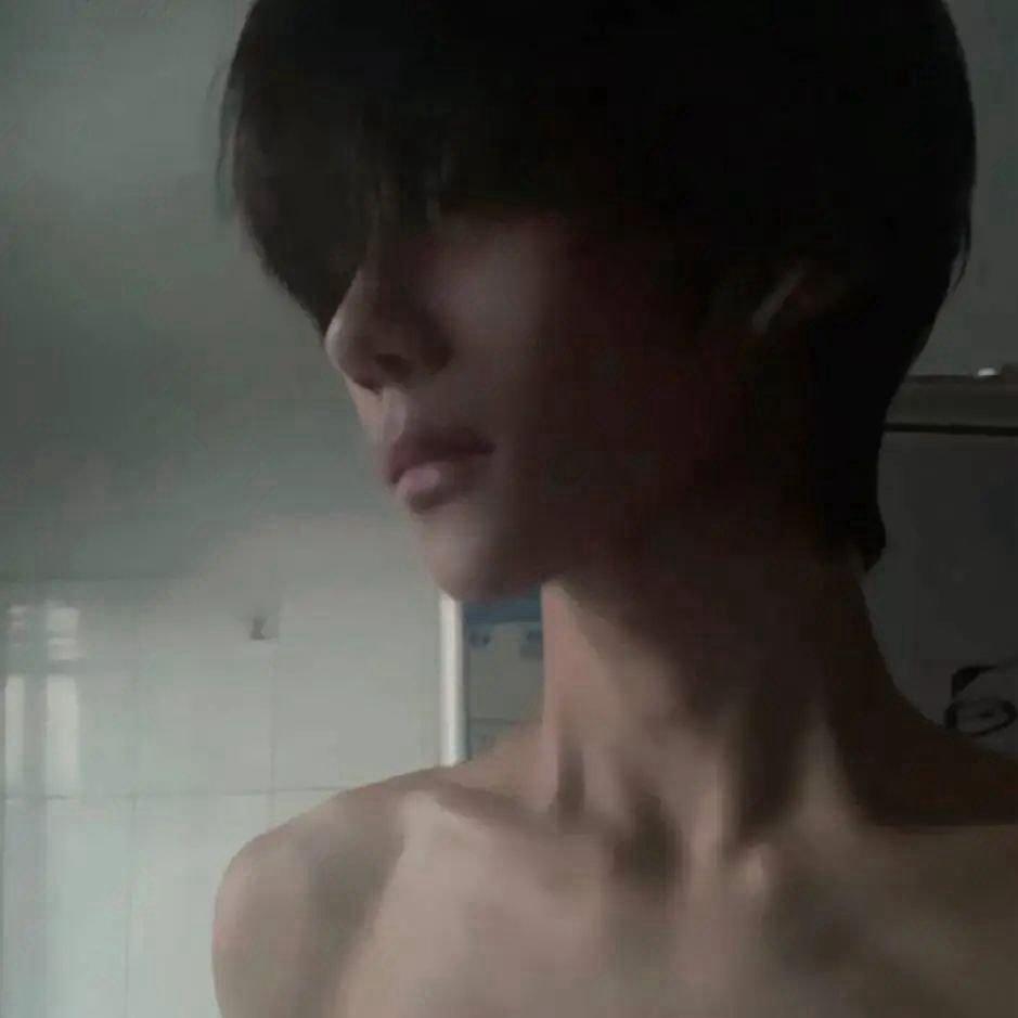 泪水打湿白米饭发现我混得不好看