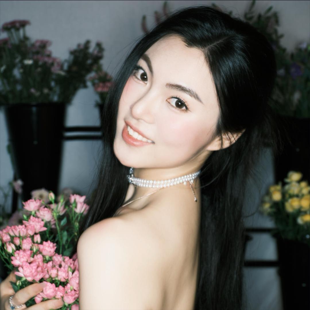 王囡囡（🌷感谢姐妹们的喜欢）