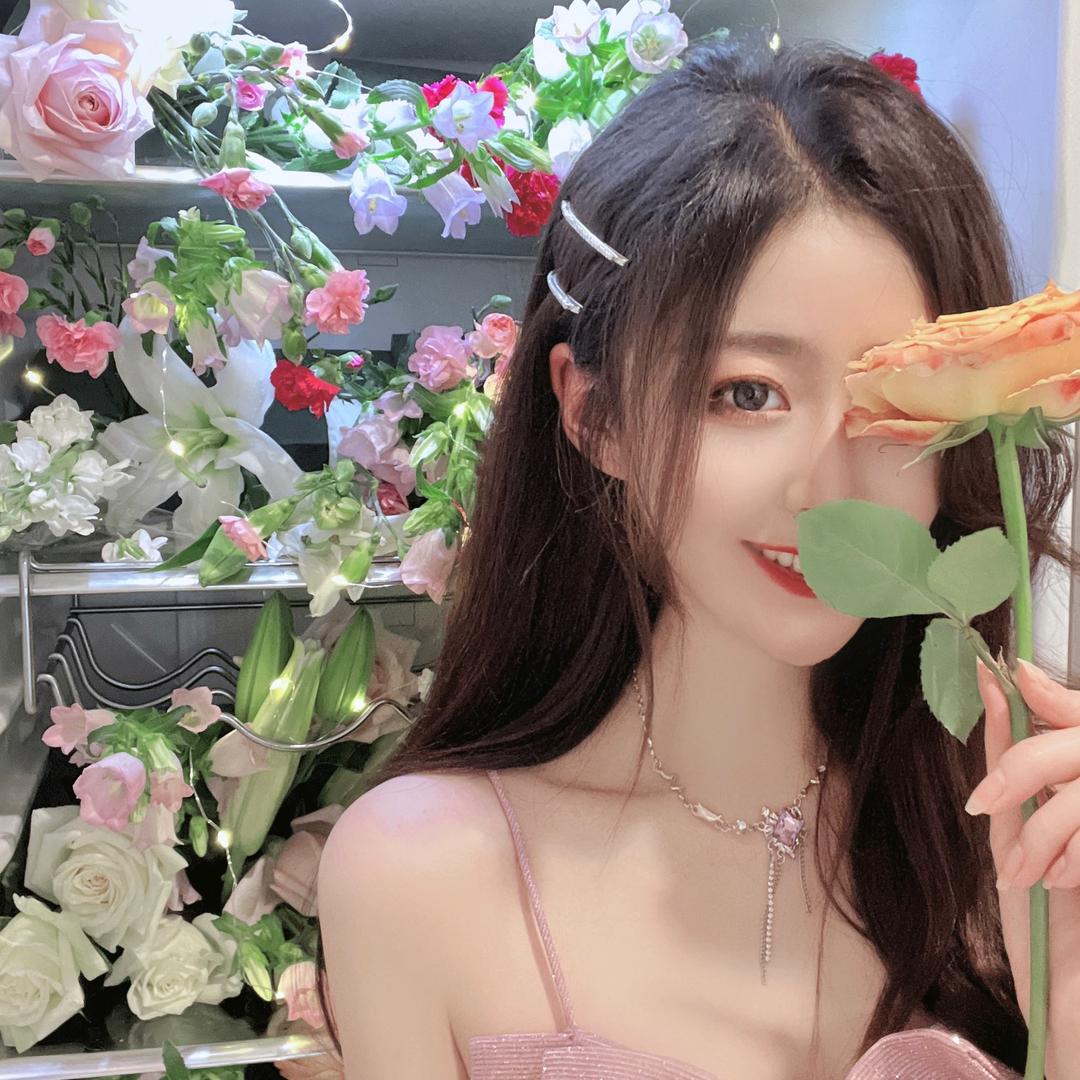 小妮蔻Nicole