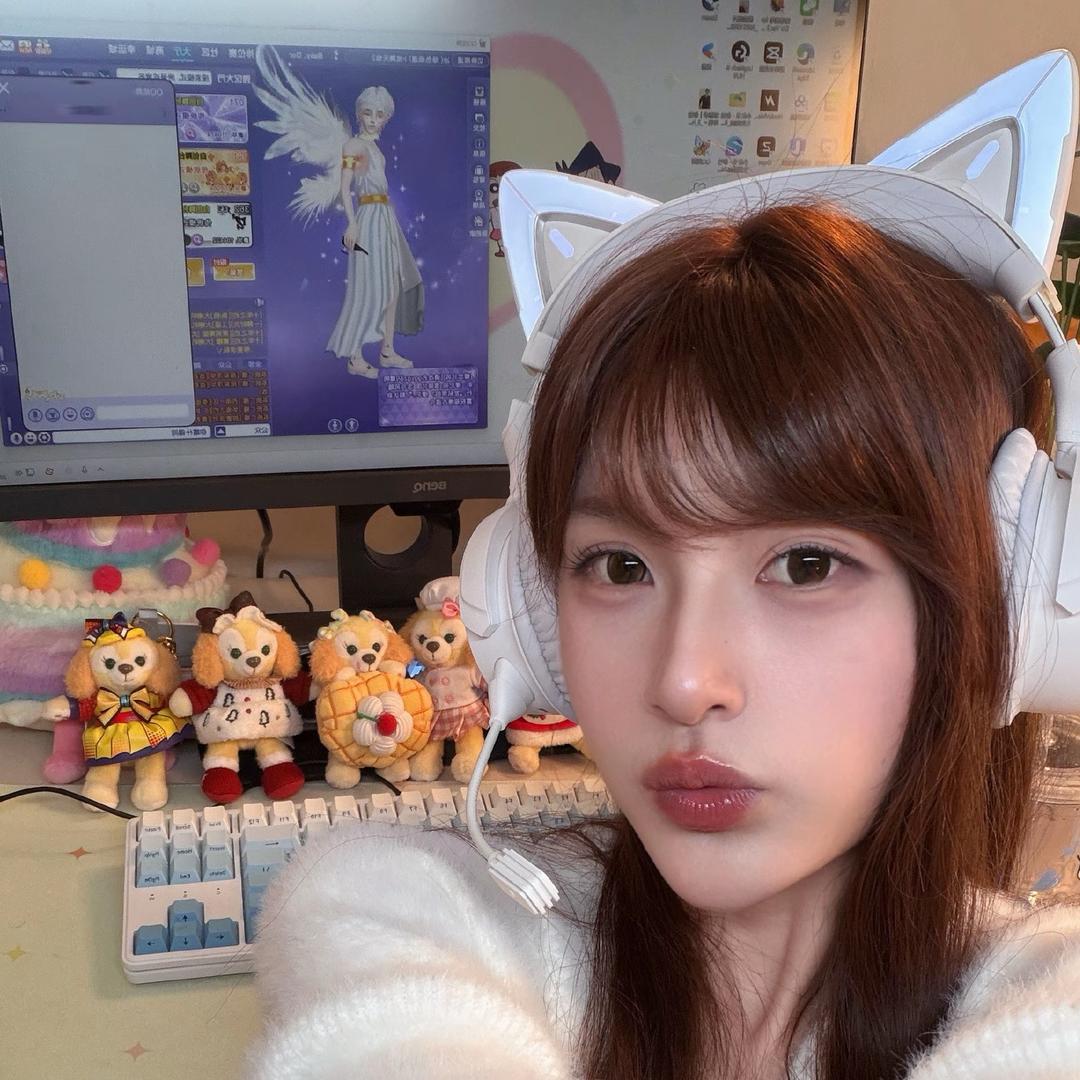 招财小猫🐱（娃娃重度依赖