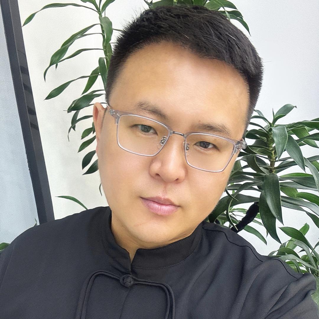 博哥爱溜达