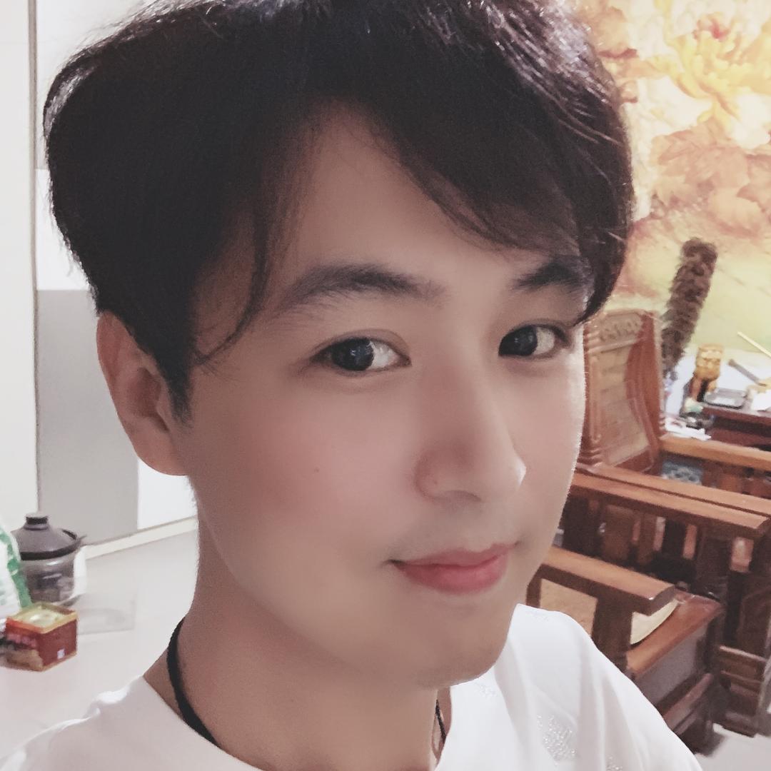阳光的楠