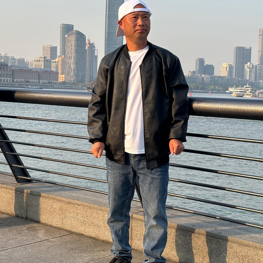 王俊