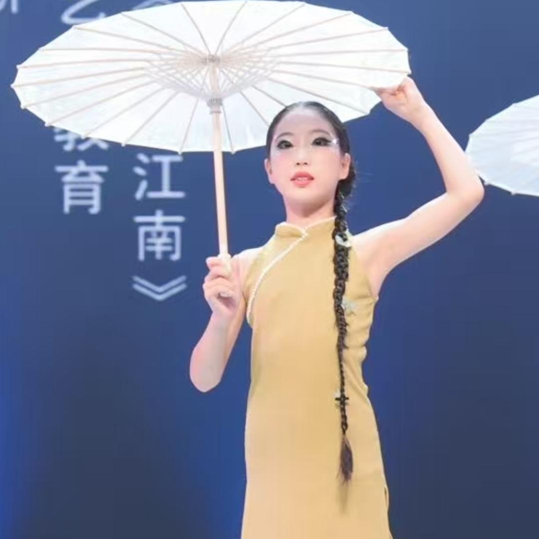 七月月.💫