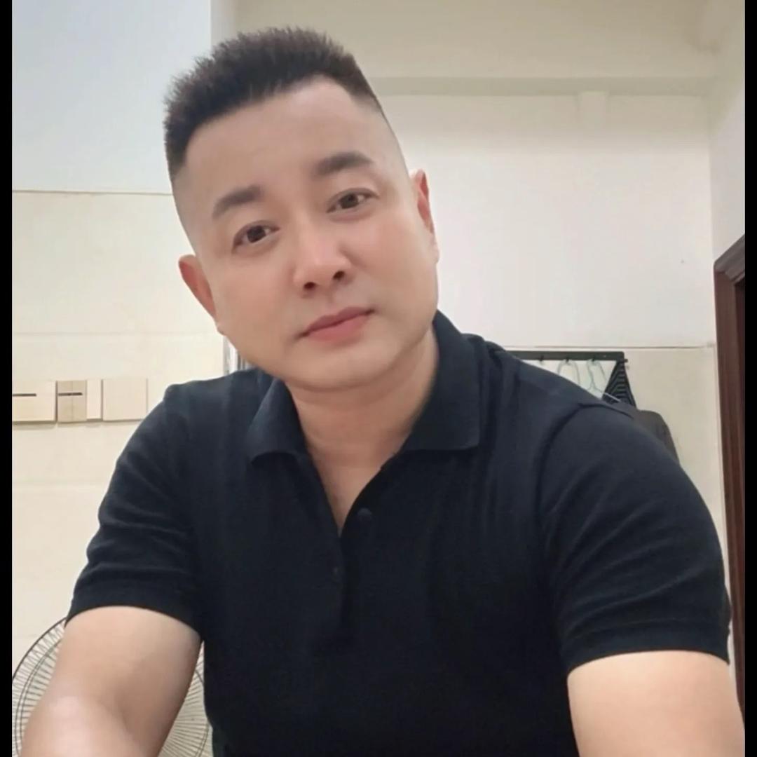 阿伟