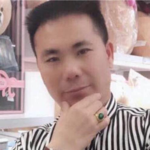 龙哥爱唱歌🎤