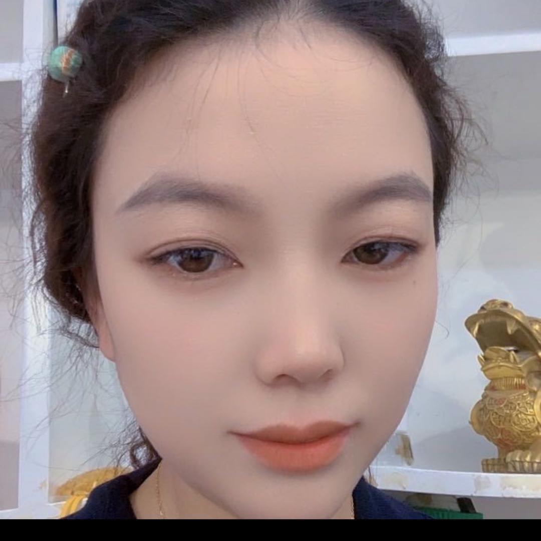 花花（美学穿搭）郑州银基