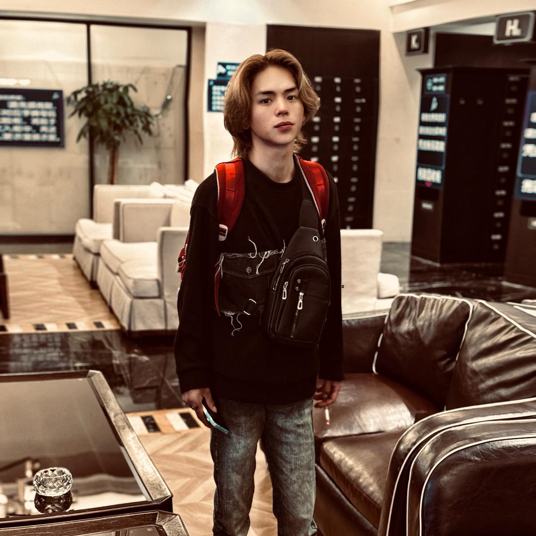 西 绕   ✅