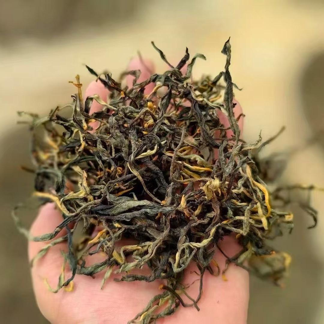 茶农小罗