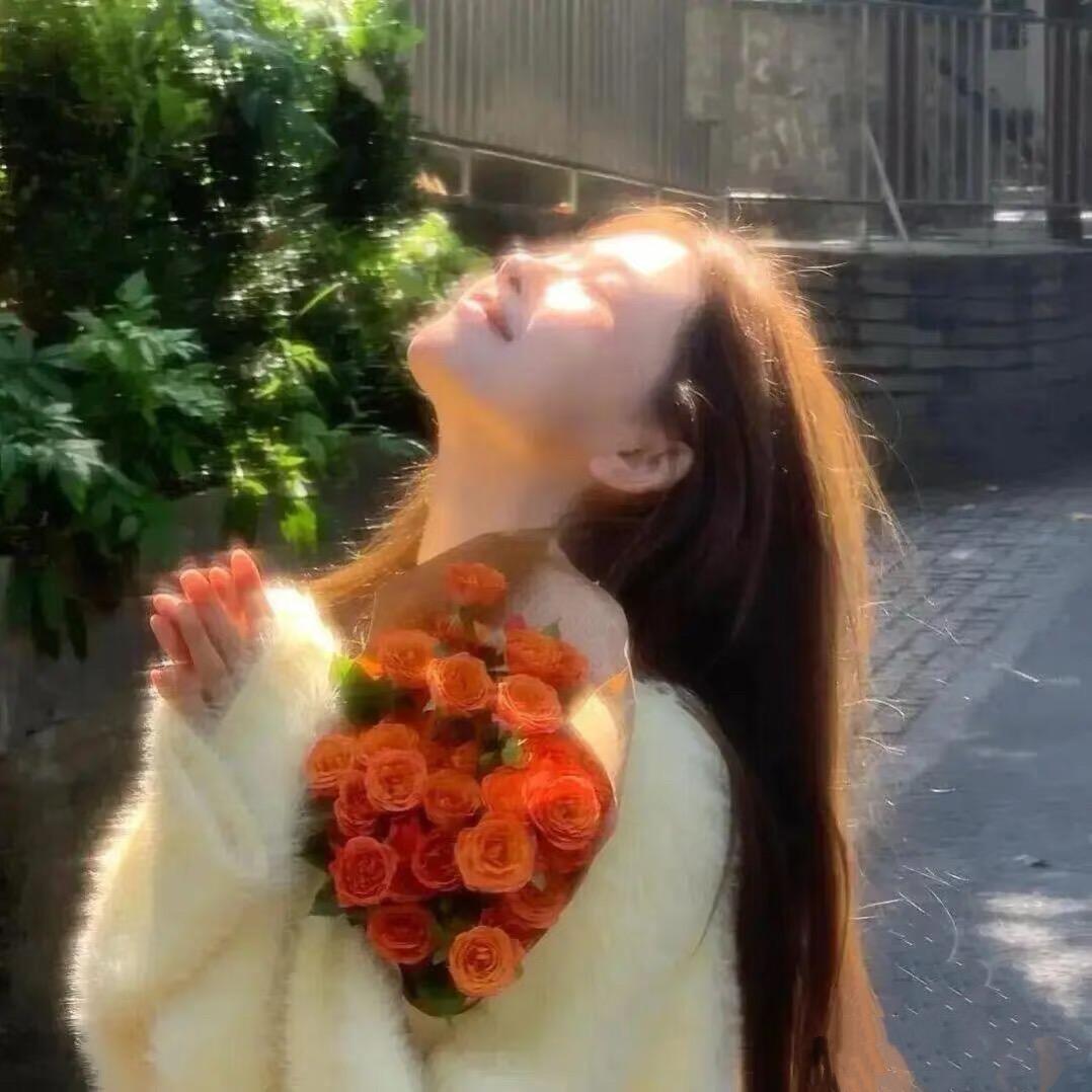 肆月.