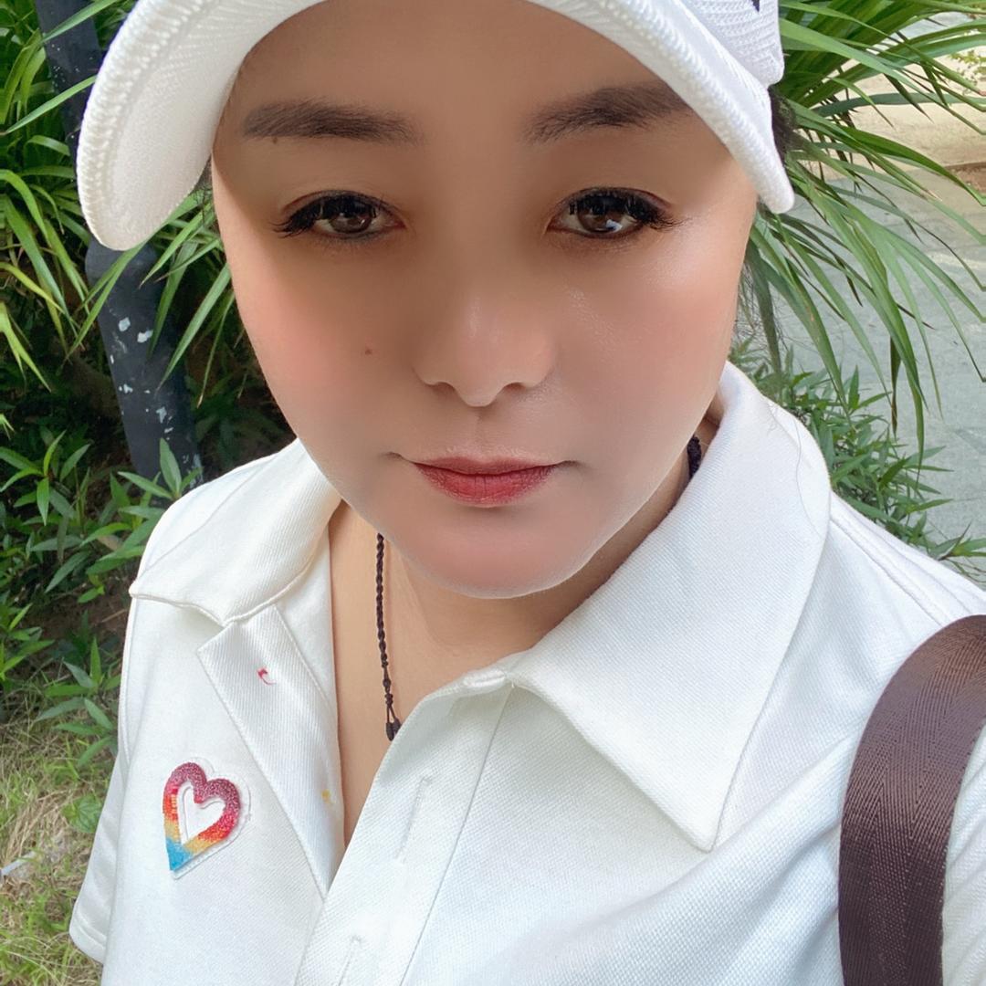 虹霏