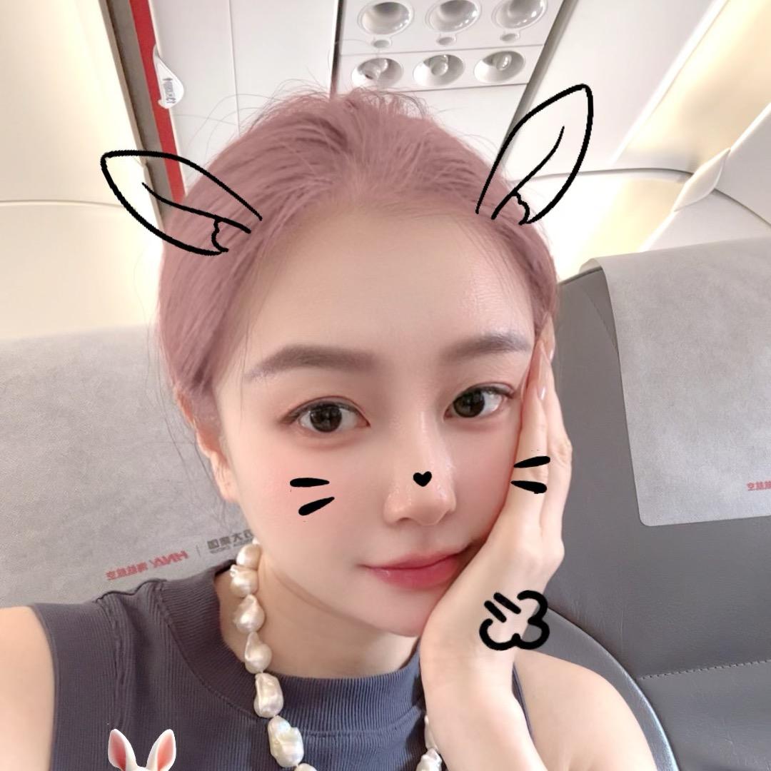 宸小桃黑曜凝时气垫联合创始人